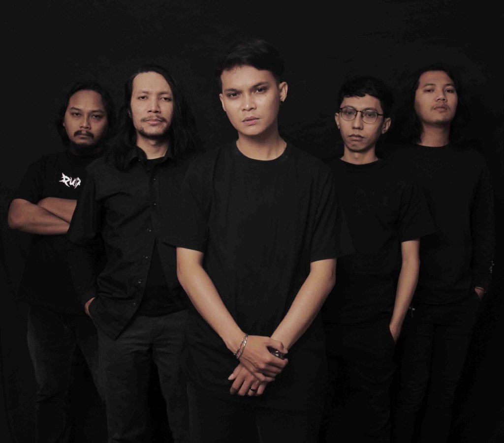 Studio-Band-Dark-Edited