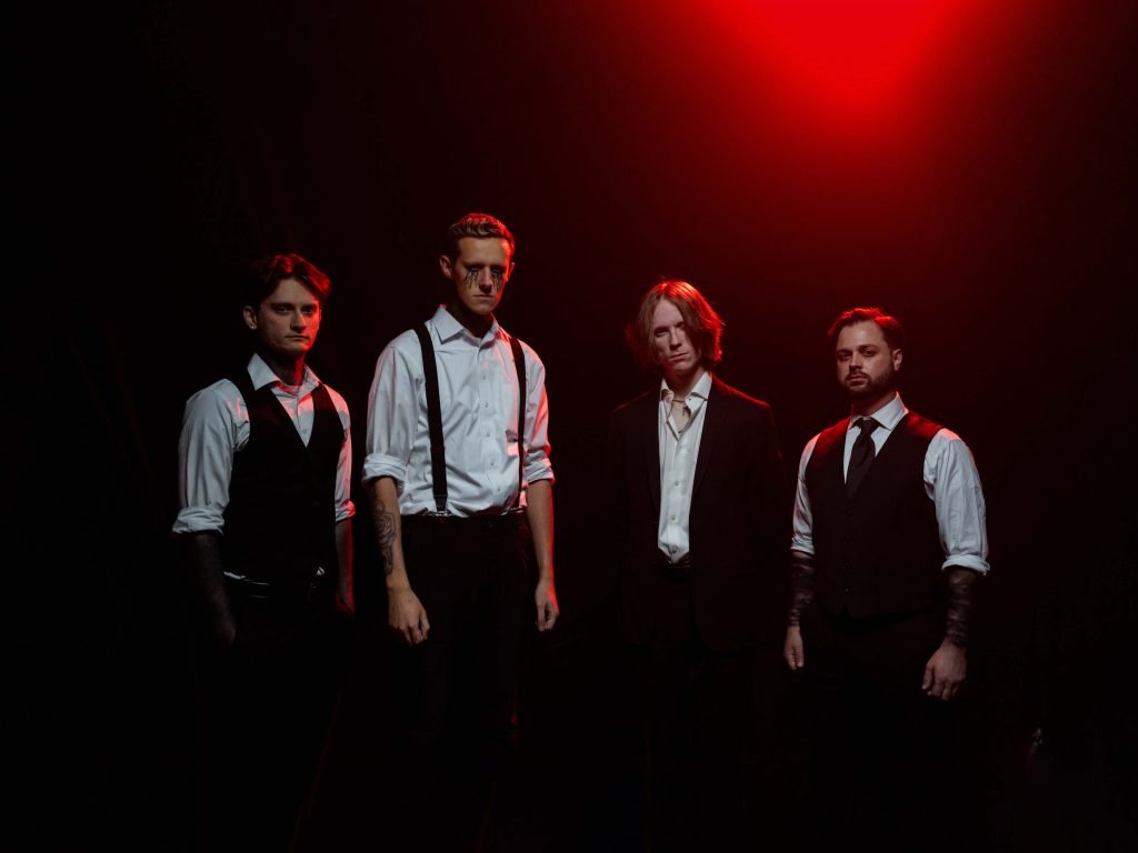 Band-Photo-250-KB