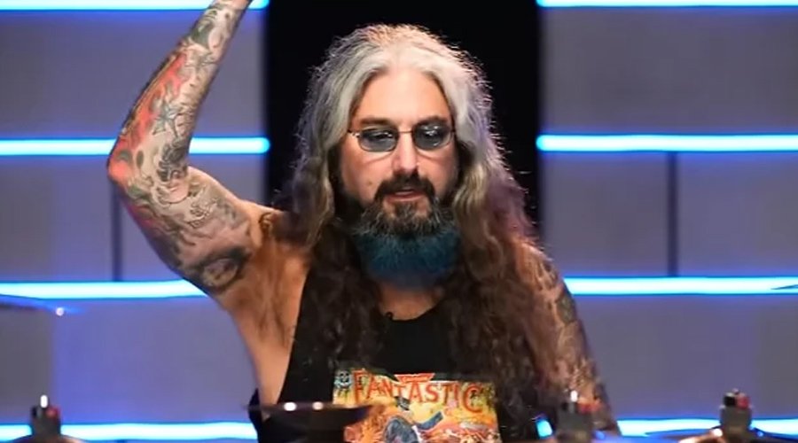 Watch Dream Theater’s Mike Portnoy Drum Along to Taylor Swift’s “Shake It Off”