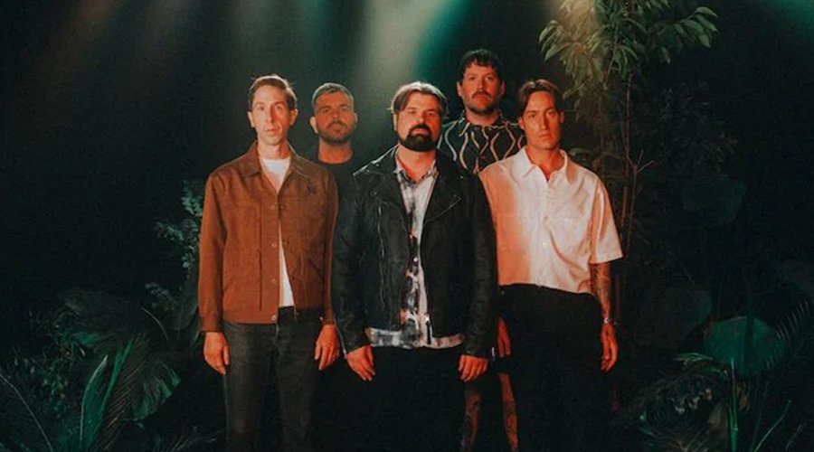 Silverstein Announce Spring Tour for 25th Anniversary with Real Friends, Broadside, and Greyhaven The Mosh Network - Silverstein promotional photo 2025