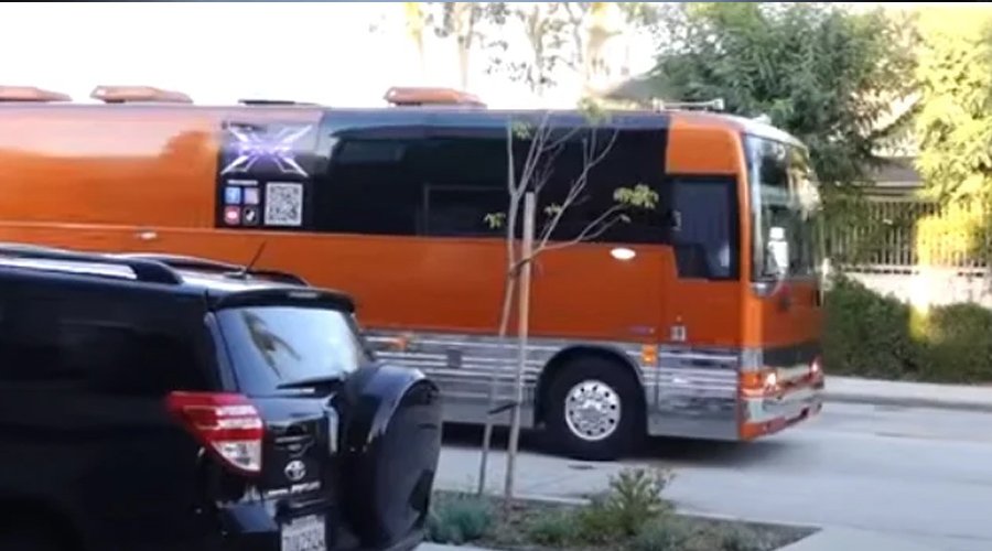 Zheani Accuses Ill Niño’s Dave Chavarri of Tour Bus Scam