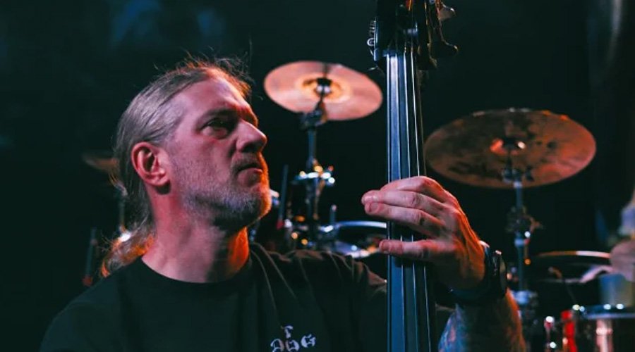 Overkill Recruit Ex-Fear Factory Bassist Christian Olde Wolbers For Spring U.S. Tour The Mosh Network - Christian Ode Wolbers, former bassist of Fear Factory, performing live.