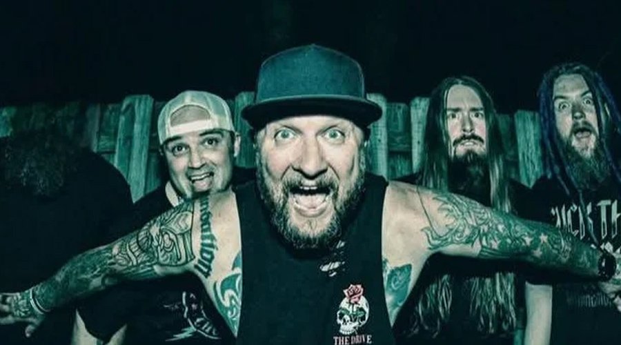 Flaw Tease New Music Following Frontman Chris Volz’s Journey to Sobriety The Mosh Network - Flaw promo photo 2024