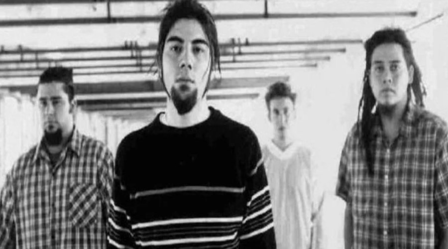 DEFTONES’ Early 2000s Rift With Korn and Limp Bizkit Resurfaces in Newly Republished “White Pony” Interview The Mosh Network - Deftones band photo from 2000.