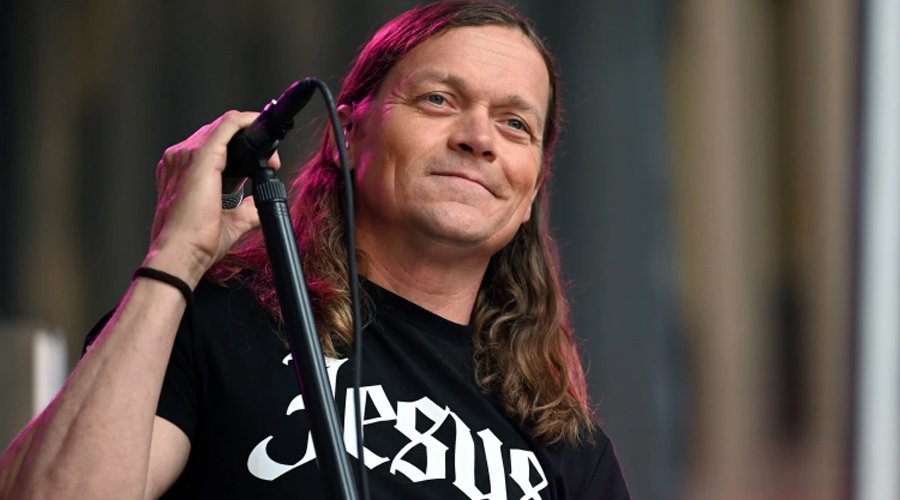 3 Doors Down Vocalist Brad Arnold Has Passed Away At 47 Following Cancer Battle The Mosh Network - Brad Arnold of 3 Doors Down