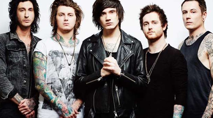 Ex-ASKING ALEXANDRIA Vocalist Denis Stoff Mocks Danny Worsnop, Claims Band Owes Him Royalties