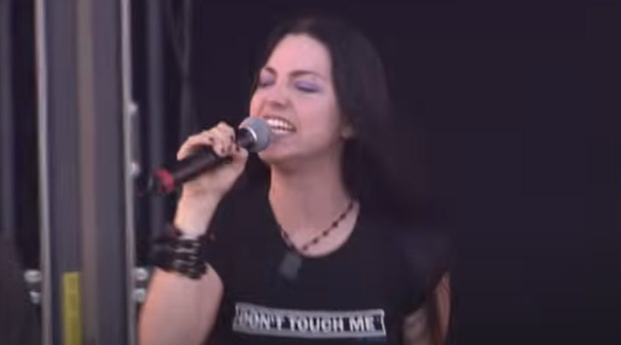 EVANESCENCE’s Breakout 2003 ‘Pinkpop’ Performance Officially Released Online The Mosh Network - Amy Lee performing with Evanescence at the 2003 Pinkpop Festival in the Netherlands.