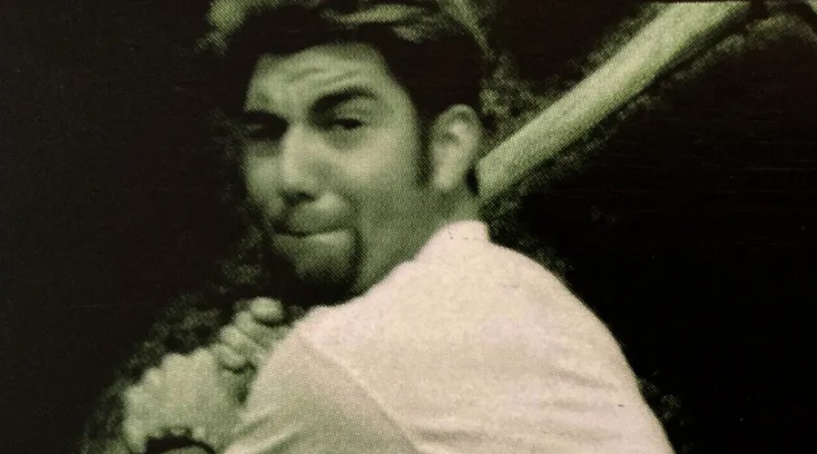 Max Cavalera Reveals He And Chino Moreno Buried Soulfly’s Debut Album Tapes To Channel “Indigenous Power” Chino Moreno of Deftones holding a shovel on the Soulfly debut album artwork, referencing the burial of master tapes at Indigo Ranch.