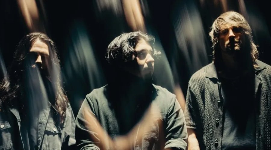 SAVE US Sign With Solid State Records, Release New “Bruised” Music Video The Mosh Network - Save Us band promotional photo 2025