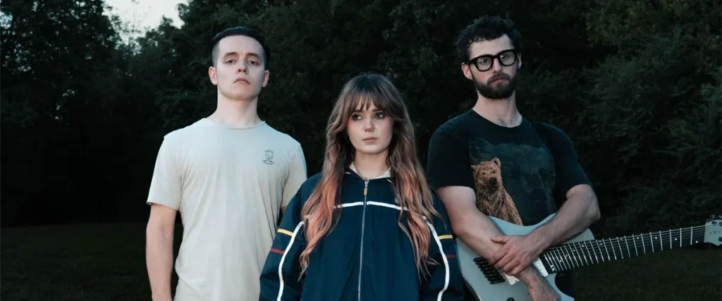 SHOWING TEETH Unveil Their Debut Single “Labyrinth” With Guest Drumming From Periphery’s Matt Halpern The Mosh Network - Showing Teeth promo photo 2025