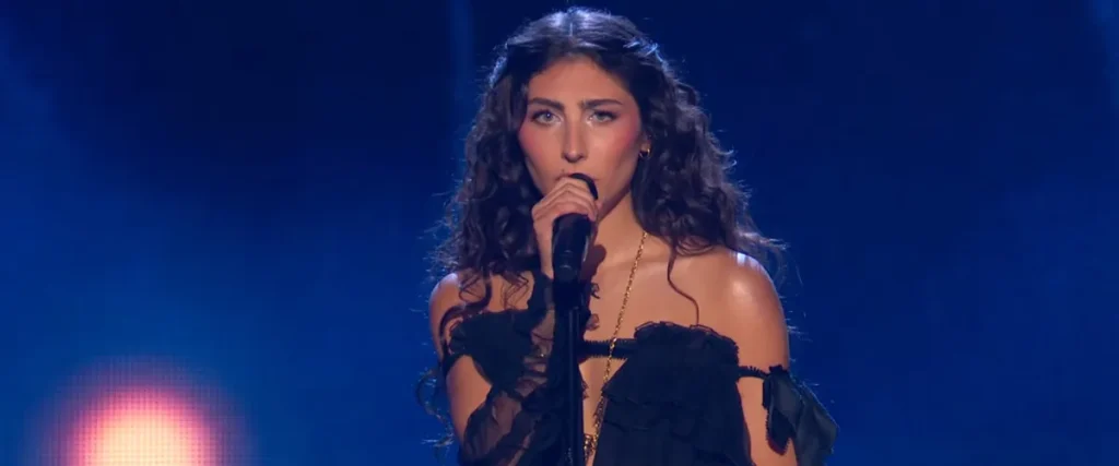The Mosh Network - Toni Cornell performing a tribute to her father Chris Cornell at the Rock & Roll Hall of Fame induction 2025.