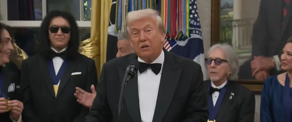 KISS Receive Kennedy Center Honors From U.S. President Donald J. Trump The Mosh Network - U.S. President Donald J. Trump Present KISS With Their Kennedy Center Honors Medallions