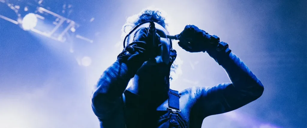 Vended Share Live Video For “Ded To Me” From October 2025 Boston Show The Mosh Network - Vended live shot from Boston in 2025
