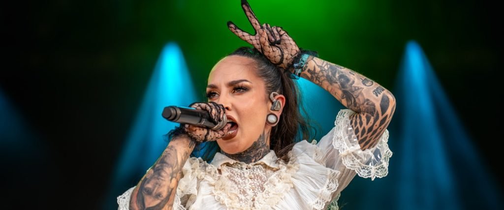 The Mosh Network - Jinjer's Tatiana Shmailyuk live at Welcome To Rockville 2025