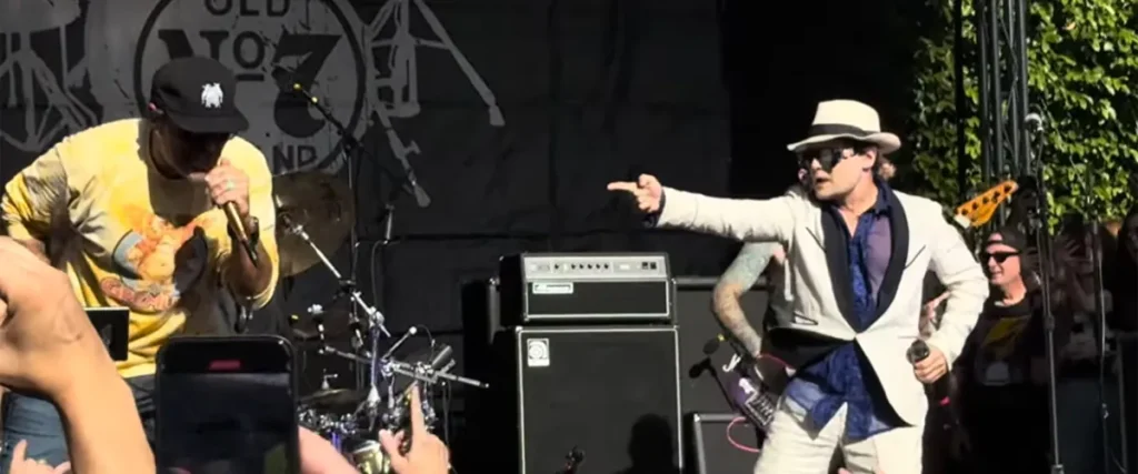 Alien Ant Farm Joined By Corey Feldman For Surprise “Smooth Criminal” Performance In Hollywood The Mosh Network - Alien Ant Farm with Corey Feldman