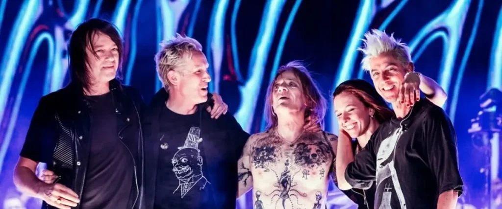 Reba Meyers Joins Danny Elfman Live Set After Exit From Marilyn Manson’s Touring Band The Mosh Network - Danny Elfman Band 2026