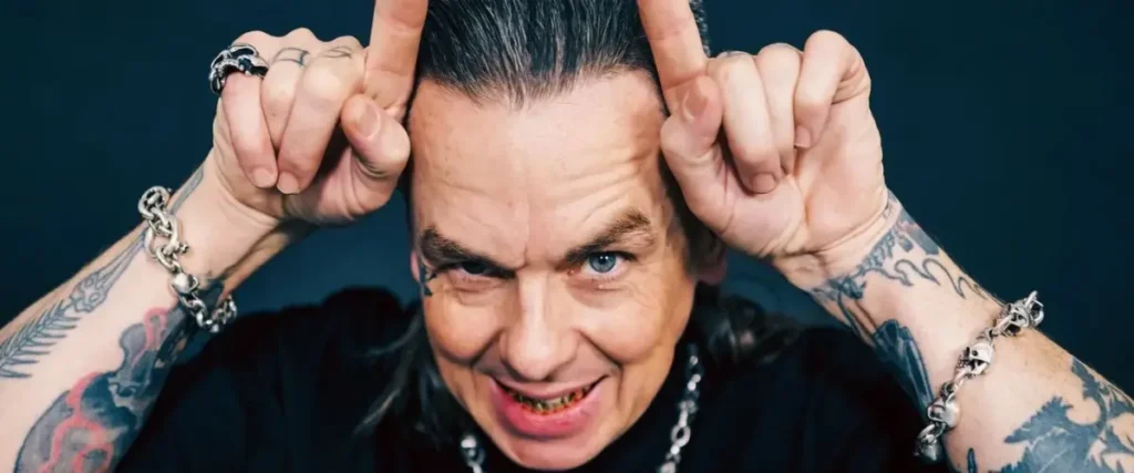 The Mosh Network - Sid Wilson unmasked