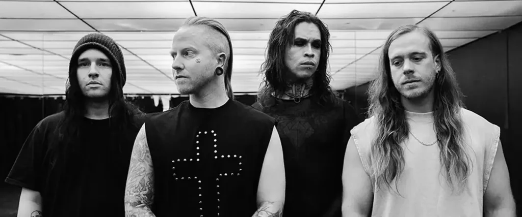 A Skylit Drive Sign With Vaux Records, Premiere “Half Hearted” Music Video The Mosh Network - A Skylit Drive 2026