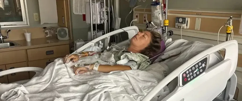 Concertgoer Suffers Spinal Cord Injury After Fan Falls From Tree During Knocked Loose Set The Mosh Network - Jamie Ulshoffer was hospitalized after another concertgoer fell from a tree onto her at 'Louder Than Life' 2026 during Knocked Looses' set.