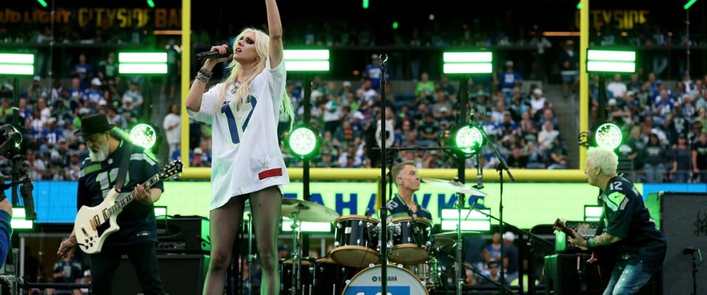 Soundgarden Release Official Footage From Recent Halftime Performance With Taylor Momsen & Mike McCready The Mosh Network - Taylor Momsen performing with Soundgarden before the Seattle Seahawk's season kick off game 2026