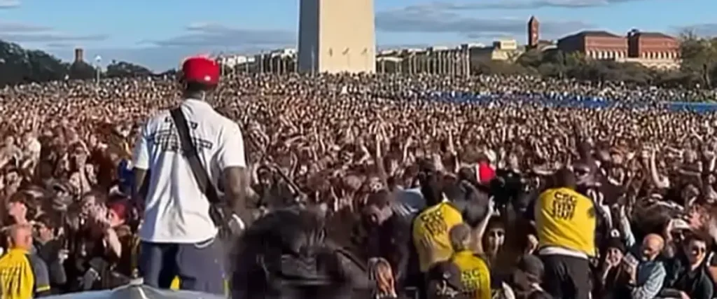 Turnstile’s Washington Monument Benefit Show Draws 60,000 People & Raises Over $209,000 The Mosh Network - Turnstile perform at the Washington Monumenti n D.C. 2026