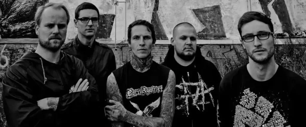 The Mosh Network - War From A Harlots Mouth